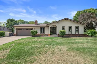 732 S Grandview Blvd, Waukesha, WI 53188 - Photo 3