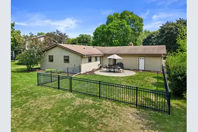 732 S Grandview Blvd, Waukesha, WI 53188 - Photo 31