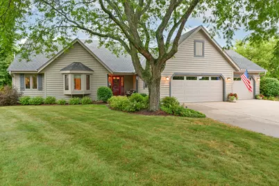 2203  Napa Trl, Waukesha, WI 53188 - Photo 1