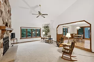 2203 Napa Trail, Waukesha, WI 53188 - Photo 5