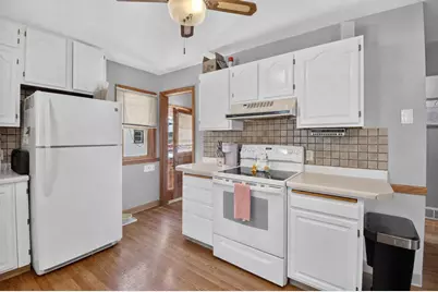 3704  77th St, Kenosha, WI 53142 - Photo 7