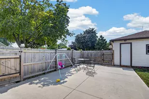 3704 77th St, Kenosha, WI 53142 - Photo 27