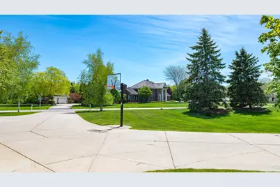 W307N2873  Fieldwood Dr, Delafield, WI 53072 - Photo 31