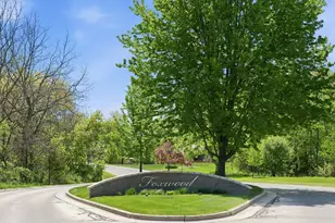 W307N2873 Fieldwood Dr, Delafield, WI 53072 - Photo 85