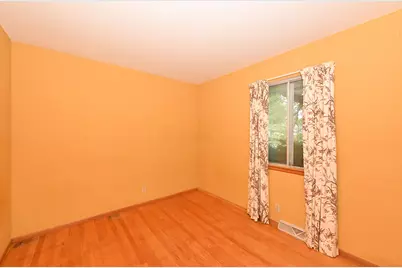 6937  Willow Brook Rd, Racine, WI 53402 - Photo 19