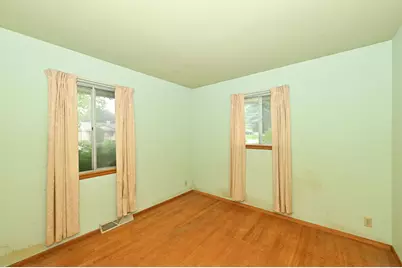 6937  Willow Brook Rd, Racine, WI 53402 - Photo 17