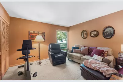 6684 N Atwahl Dr, Glendale, WI 53209 - Photo 13
