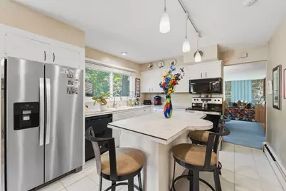 6684 N Atwahl Dr, Glendale, WI 53209 - Photo 5