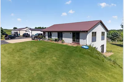 N5802  Johnson Rd, Richmond, WI 53115 - Photo 9