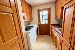 1253 Linden Ln, Racine, WI 53139 - Photo 15
