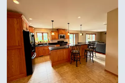 1253  Linden Kansasville Ln, Racine, WI 53139 - Photo 13