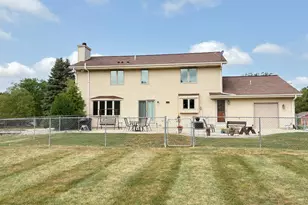 1253 Linden Ln, Racine, WI 53139 - Photo 3