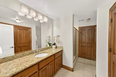 3277 N Canterbury Ln, Summit, WI 53066 - Photo 47