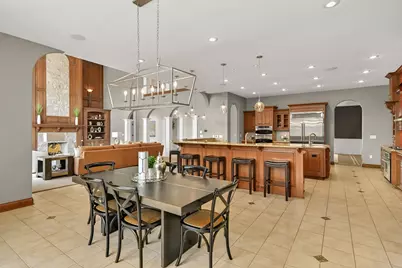 3277 N Canterbury Ln, Summit, WI 53066 - Photo 13