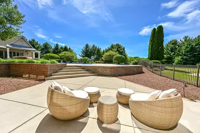 3277 N Canterbury Ln, Summit, WI 53066 - Photo 59