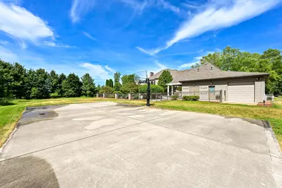 3277 N Canterbury Ln, Summit, WI 53066 - Photo 53