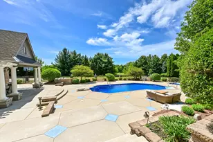 3277 N Canterbury Ln, Summit, WI 53066 - Photo 51