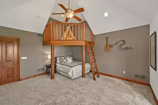 3277 N Canterbury Ln, Summit, WI 53066 - Photo 35