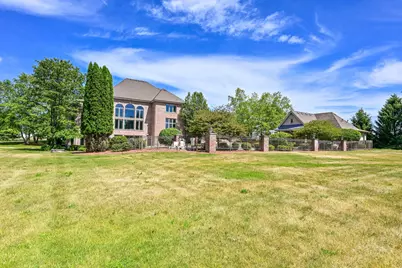 3277 N Canterbury Ln, Summit, WI 53066 - Photo 55
