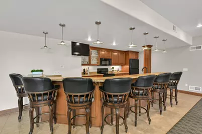 3277 N Canterbury Ln, Summit, WI 53066 - Photo 43
