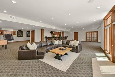 3277 N Canterbury Ln, Summit, WI 53066 - Photo 41