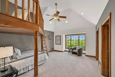 3277 N Canterbury Ln, Summit, WI 53066 - Photo 33