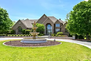 3277 N Canterbury Ln, Summit, WI 53066 - Photo 3