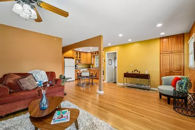 423 N Hine Ave, Waukesha, WI 53188 - Photo 3