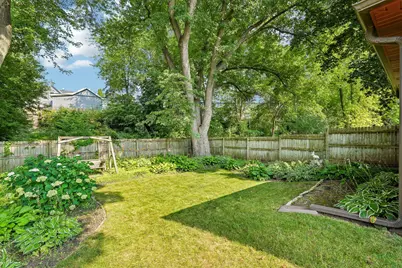 423 N Hine Ave, Waukesha, WI 53188 - Photo 27