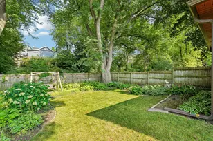 423 N Hine Ave, Waukesha, WI 53188 - Photo 27