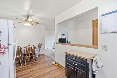 1406  Creek Rd #7, West Bend, WI 53090 - Photo 9