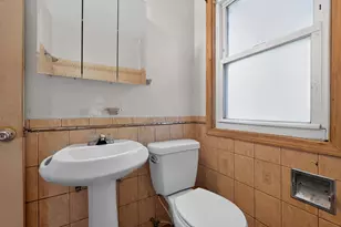 4276 N 48th St, Milwaukee, WI 53216 - Photo 9