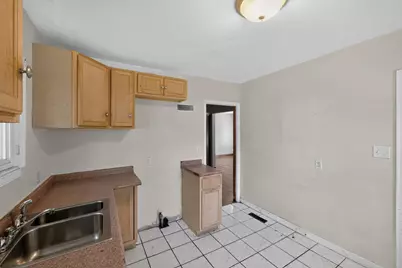 4276 N 48th St, Milwaukee, WI 53216 - Photo 9