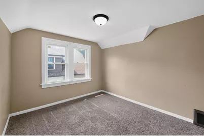5358 N 39th St, Milwaukee, WI 53209 - Photo 11