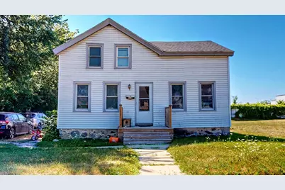 709 S Main St, Jefferson, WI 53549 - Photo 1