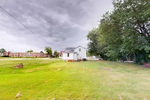 709 S Main St, Jefferson, WI 53549 - Photo 45