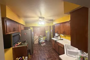 5718 N 74th St, Milwaukee, WI 53218 - Photo 5