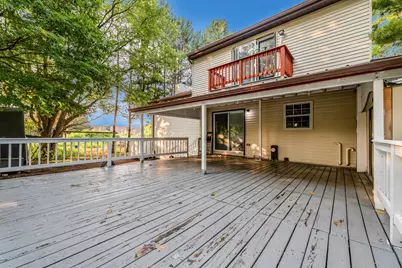 6908 W Marine Ct, Milwaukee, WI 53223 - Photo 23