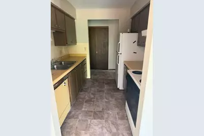 4244 N 104th St #5, Milwaukee, WI 53222 - Photo 9