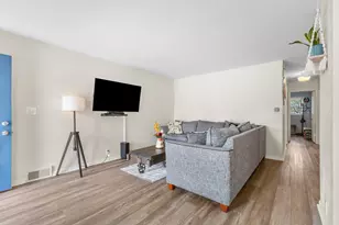 5622 W Montana St, Milwaukee, WI 53219 - Photo 11