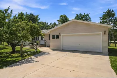 N9293 N Oakwood Ln, Neshkoro, WI 54960 - Photo 33