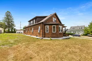 1313 Marquette Ave, South Milwaukee, WI 53172 - Photo 29