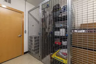 1550 E Royall Pl, Milwaukee, WI 53202 - Photo 25