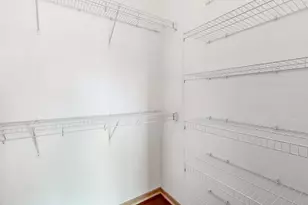 1550 E Royall Pl, Milwaukee, WI 53202 - Photo 19