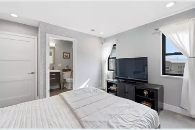 2110 S Aldrich St, Milwaukee, WI 53207 - Photo 23