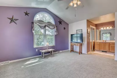 14025 W Lenox Dr, New Berlin, WI 53151 - Photo 15