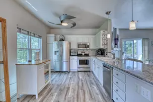14025 W Lenox Dr, New Berlin, WI 53151 - Photo 5