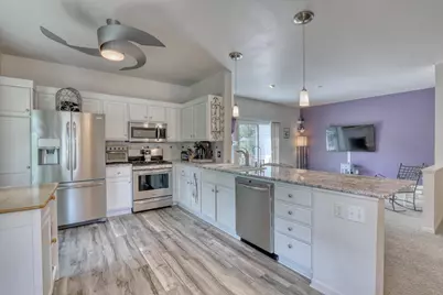 14025 W Lenox Dr, New Berlin, WI 53151 - Photo 3