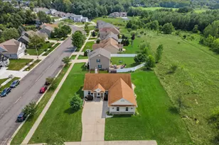706 Sierra St, Hartford, WI 53027 - Photo 33