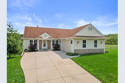 706  Sierra St, Hartford, WI 53027 - Photo 1